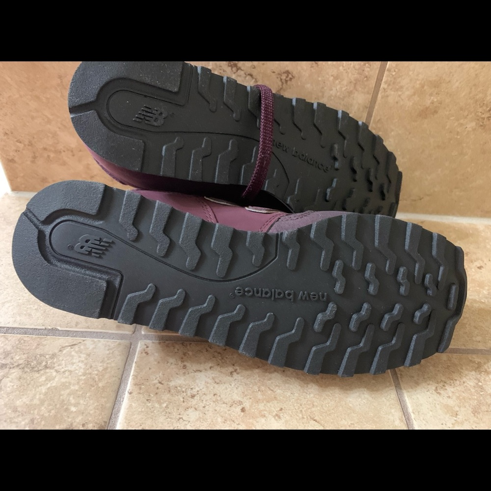 New Balance deep purple sneakers - Picture 4 of 6